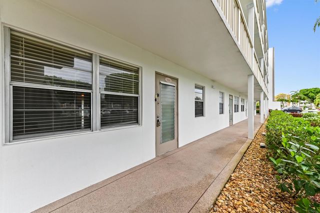 1034 Rexford B, Boca Raton, FL 33434