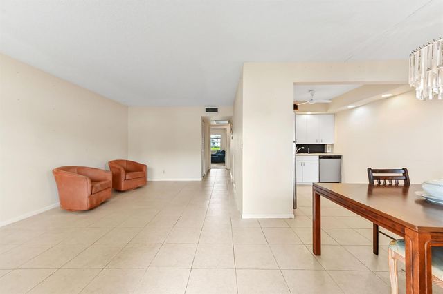 1034 Rexford B, Boca Raton, FL 33434