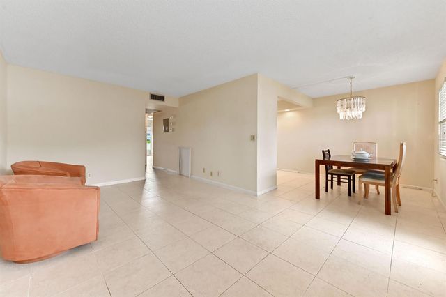 1034 Rexford B, Boca Raton, FL 33434