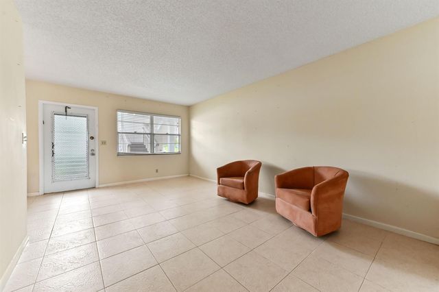 1034 Rexford B, Boca Raton, FL 33434