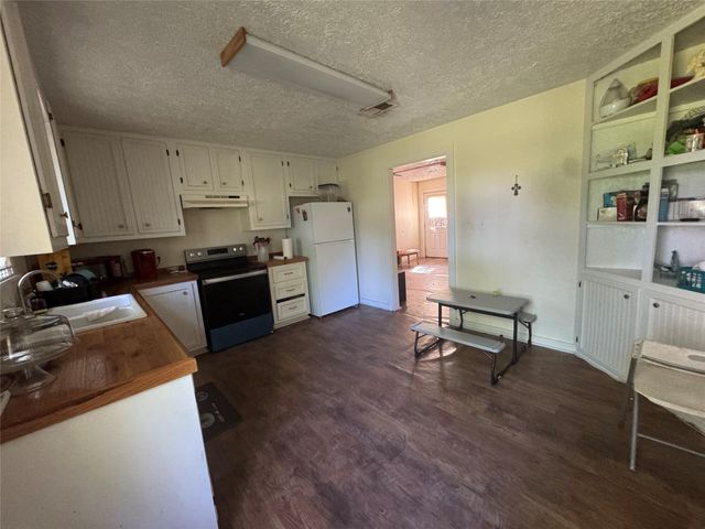 4696 Cr 3400, Colmesneil, TX 75938