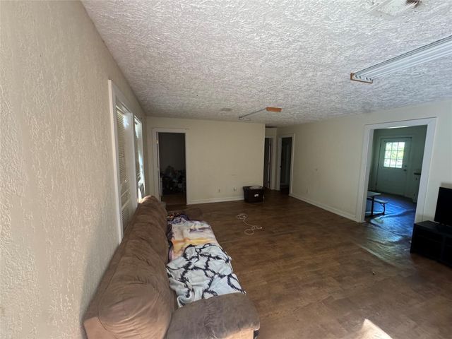 4696 Cr 3400, Colmesneil, TX 75938