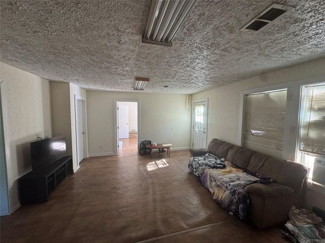 4696 Cr 3400, Colmesneil, TX 75938