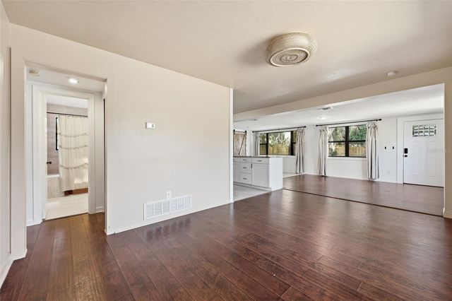 431 NW 32 AVENUE, Gainesville, FL 32609