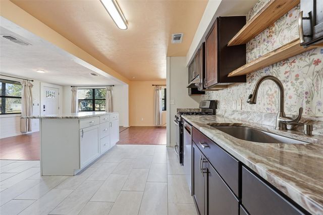 431 NW 32 AVENUE, Gainesville, FL 32609