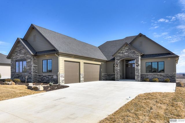 3111 S 209th Street, Elkhorn, NE 68022