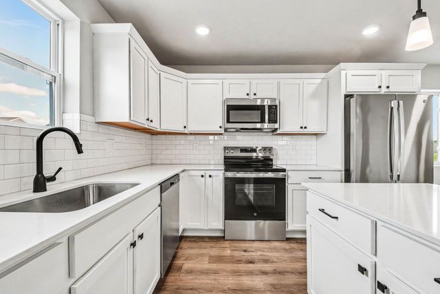 2692 Sanderling Court Se, City Of Kentwood, MI 49508
