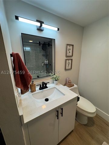 2420 Diana Dr 402, Hallandale Beach, FL 33009