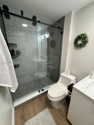2420 Diana Dr 402, Hallandale Beach, FL 33009