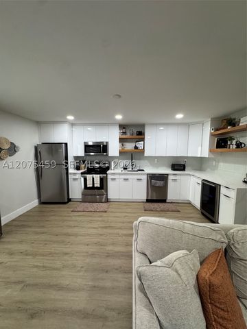 2420 Diana Dr 402, Hallandale Beach, FL 33009