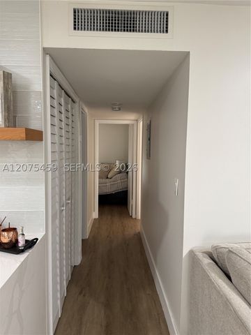 2420 Diana Dr 402, Hallandale Beach, FL 33009
