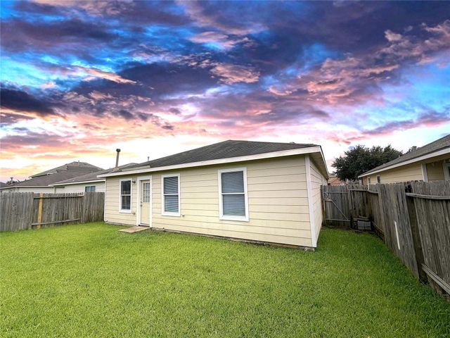 24522 Lakecrest Village Drive, Katy, TX 77493