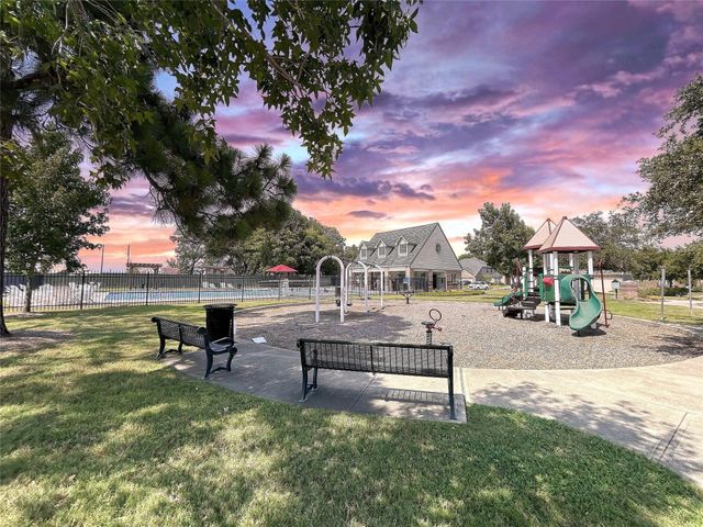 24522 Lakecrest Village Drive, Katy, TX 77493