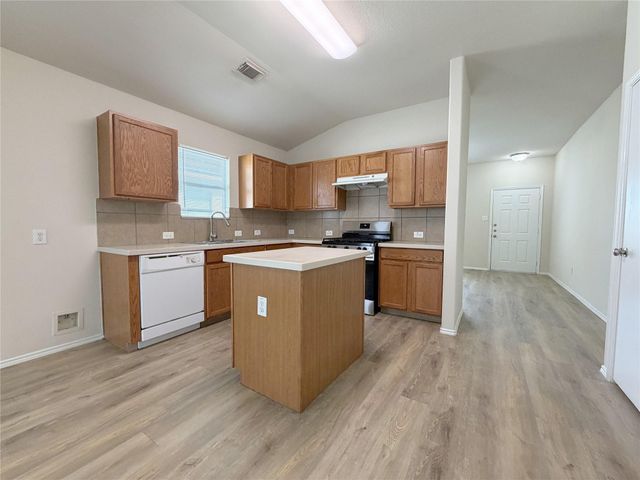 24522 Lakecrest Village Drive, Katy, TX 77493