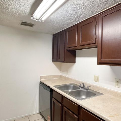 9495 Pagewood Lane 9495, Houston, TX 77063