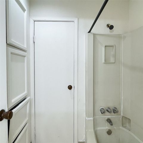 9495 Pagewood Lane 9495, Houston, TX 77063