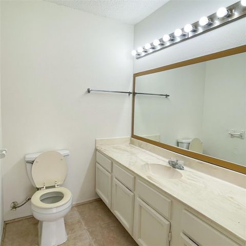 9495 Pagewood Lane 9495, Houston, TX 77063