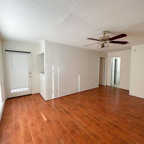 9495 Pagewood Lane 9495, Houston, TX 77063