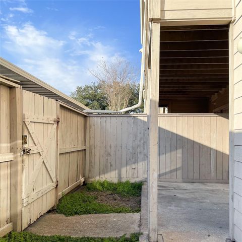 9495 Pagewood Lane 9495, Houston, TX 77063
