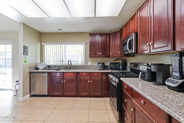 44633 Calston Avenue, Lancaster, CA 93535