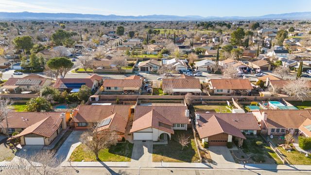 44633 Calston Avenue, Lancaster, CA 93535