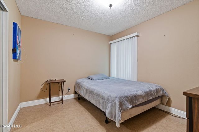 44633 Calston Avenue, Lancaster, CA 93535