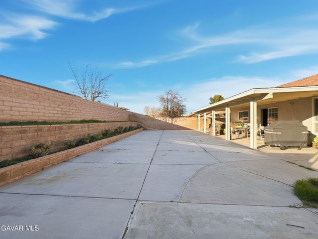 44633 Calston Avenue, Lancaster, CA 93535