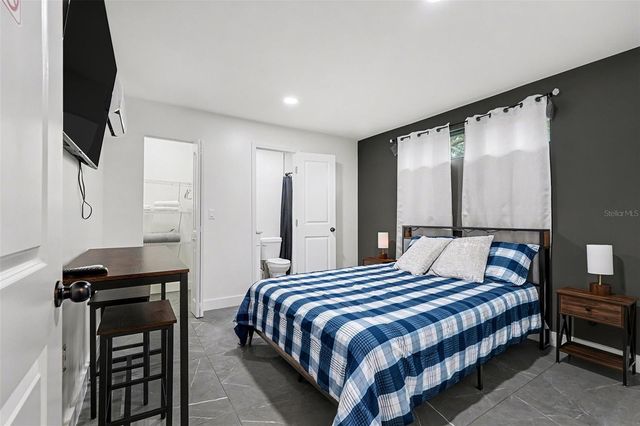 611 HUNTINGTON STREET, Brandon, FL 33511