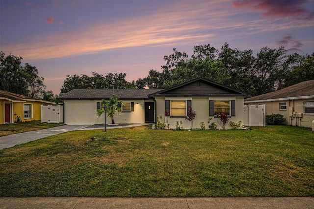 611 HUNTINGTON STREET, Brandon, FL 33511