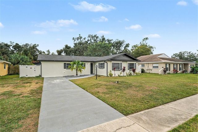 611 HUNTINGTON STREET, Brandon, FL 33511