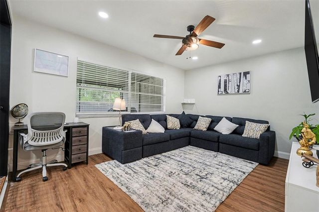 611 HUNTINGTON STREET, Brandon, FL 33511