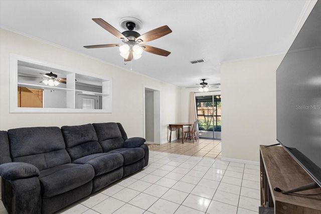 220 SE 71ST STREET, Gainesville, FL 32641