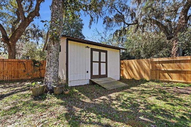220 SE 71ST STREET, Gainesville, FL 32641