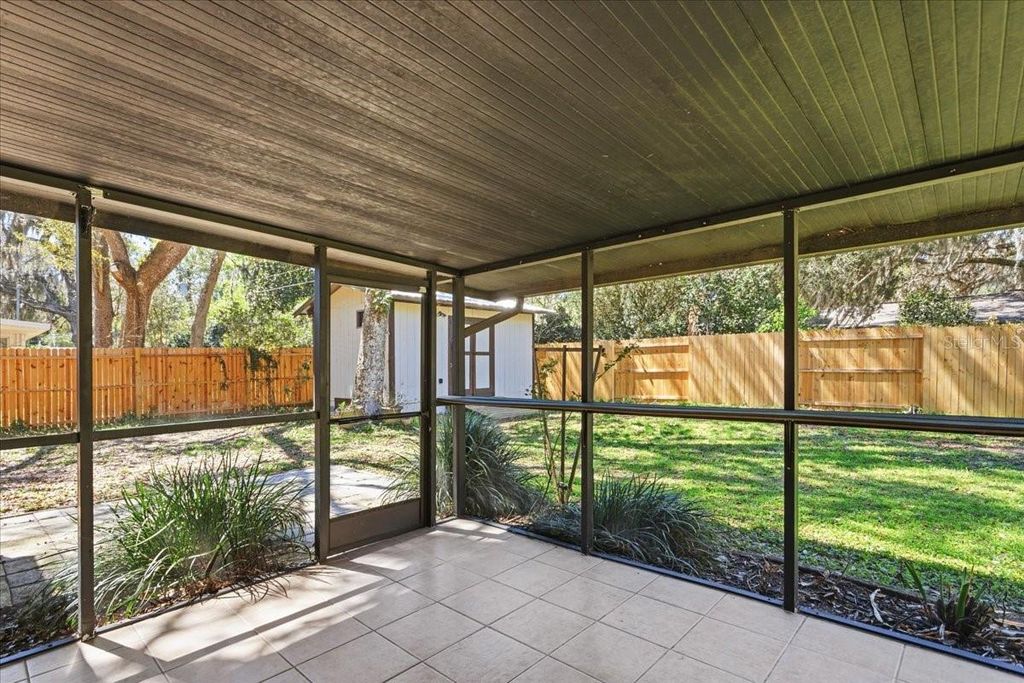 Image 8 of property listing at 220 SE 71ST STREET, Gainesville, FL 32641