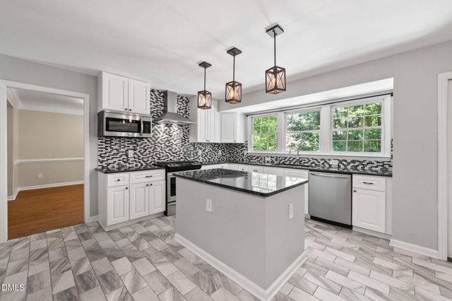 3020 Plaza Place, Raleigh, NC 27612