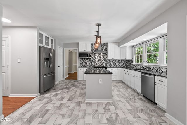 3020 Plaza Place, Raleigh, NC 27612