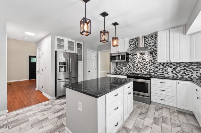 3020 Plaza Place, Raleigh, NC 27612