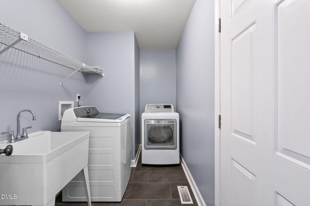 3020 Plaza Place, Raleigh, NC 27612