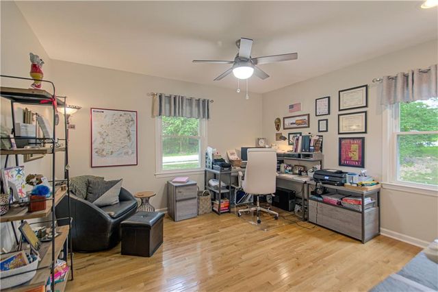 1144 Camelot Drive, Liberty, MO 64068