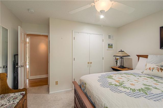 1144 Camelot Drive, Liberty, MO 64068
