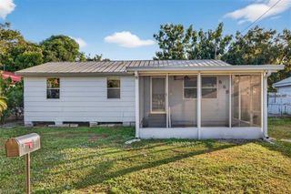 559 Clark ST, North Fort Myers, FL 33903
