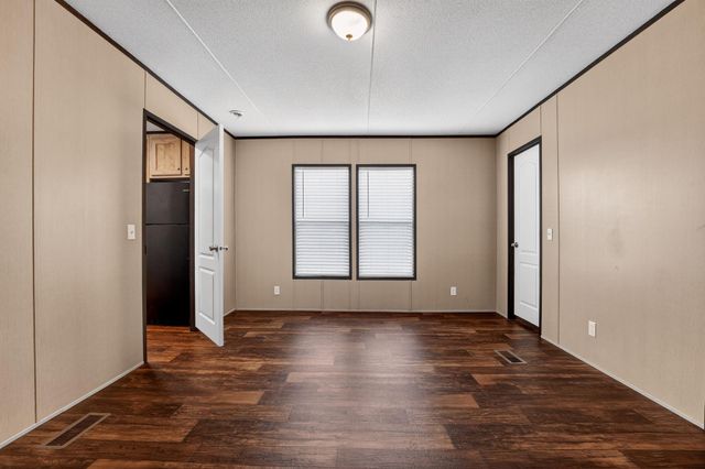 16 Fourth Street ST, Maxwell, TX 78656