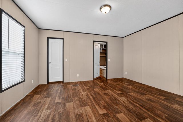 16 Fourth Street ST, Maxwell, TX 78656