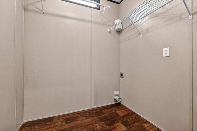 16 Fourth Street ST, Maxwell, TX 78656