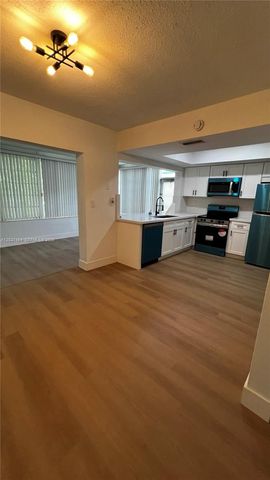 4177 NW 52nd Avenue, Lauderdale Lakes, FL 33319