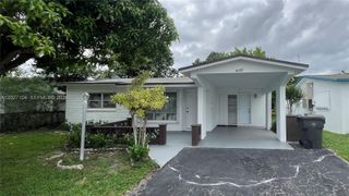4177 NW 52nd Avenue, Lauderdale Lakes, FL 33319