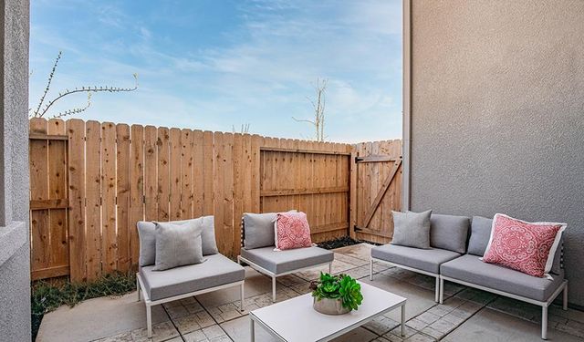 8392 Solfrid Way, Elk Grove, CA 95757