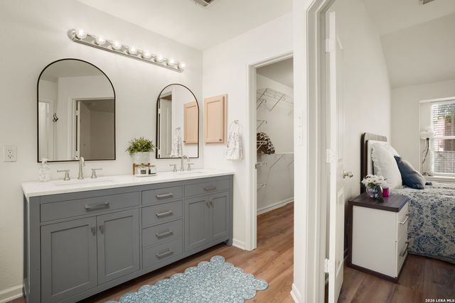 817 Emerald Bay, San Antonio, TX 78260