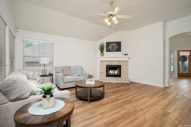 817 Emerald Bay, San Antonio, TX 78260