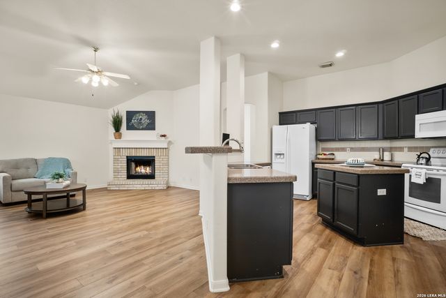 817 Emerald Bay, San Antonio, TX 78260